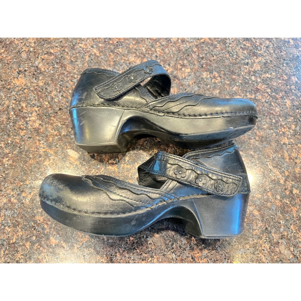 Dansko Harlow Black Leather Mary Jane Clogs Scalloped Floral EU 39 US 8.5-9